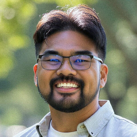 arwin siador headshot